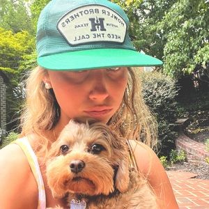 Meet your Posher, Caroline